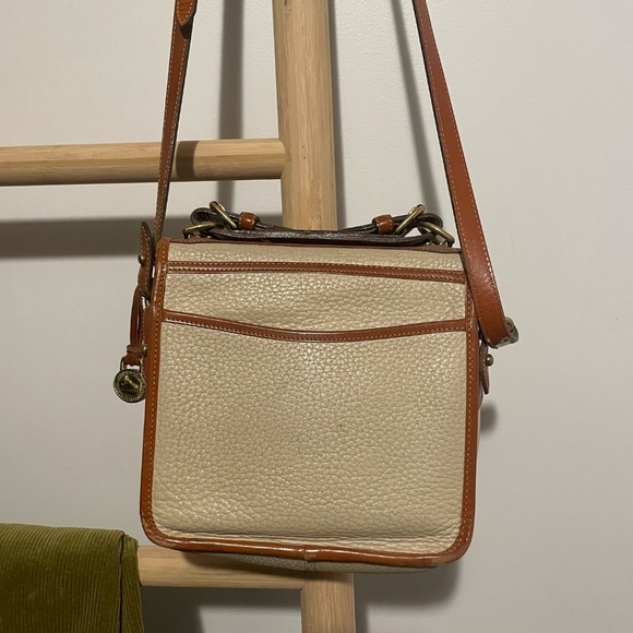 Vintage Dooney and Bourke Crossbody Leather Purse - Picture 5 of 8